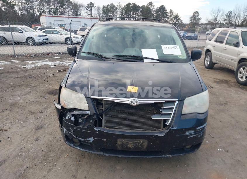 Photo 12 of 2010 Chrysler Town & COUNTRY TOURING (VIN 2A4RR5D13AR267132)