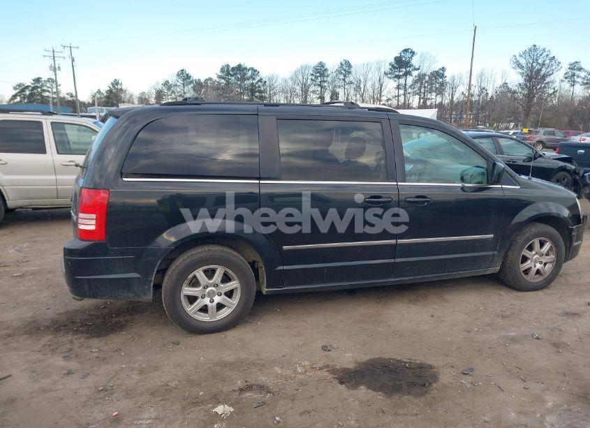 Photo 13 of 2010 Chrysler Town & COUNTRY TOURING (VIN 2A4RR5D13AR267132)