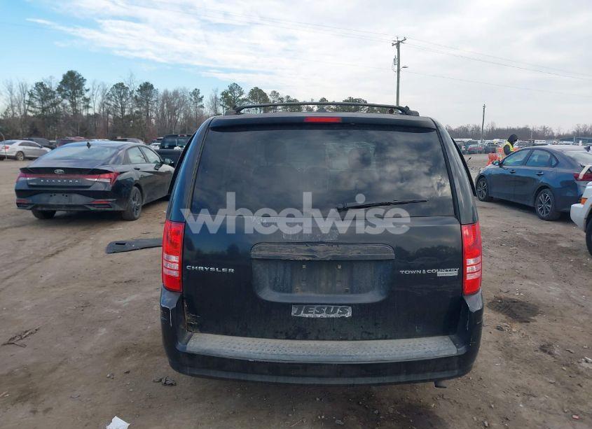 Photo 16 of 2010 Chrysler Town & COUNTRY TOURING (VIN 2A4RR5D13AR267132)