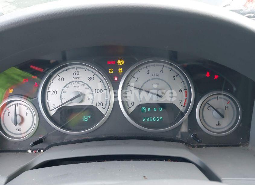 Photo 7 of 2010 Chrysler Town & COUNTRY TOURING (VIN 2A4RR5D13AR267132)