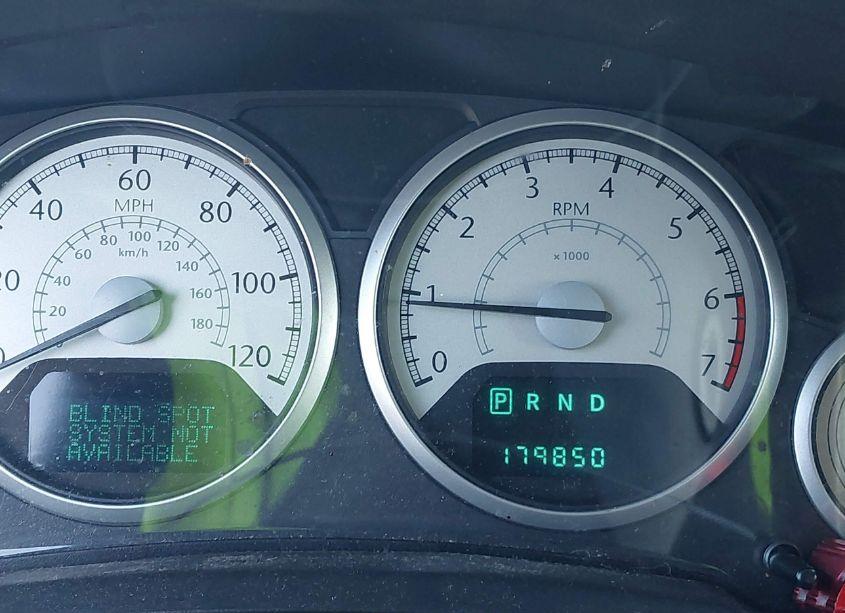 Photo 7 of 2010 Chrysler Town & COUNTRY TOURING (VIN 2A4RR5D13AR298848)