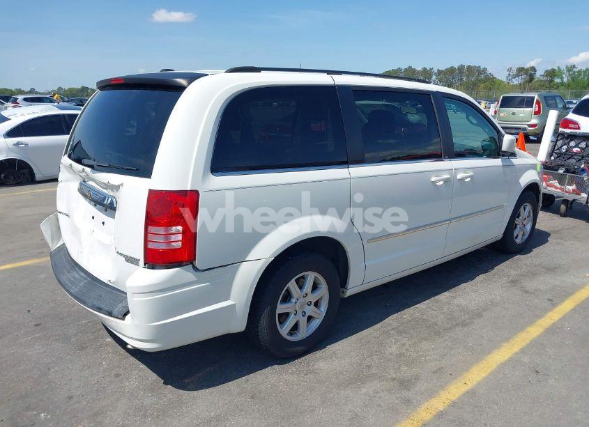 Photo 4 of 2010 Chrysler Town & COUNTRY TOURING (VIN 2A4RR5D13AR309251)