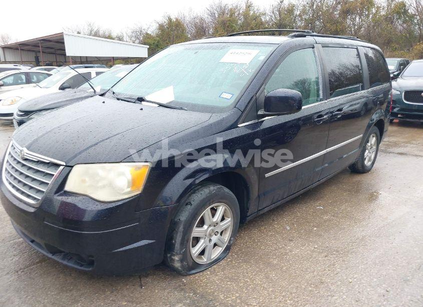 Photo 6 of 2010 Chrysler Town & COUNTRY TOURING (VIN 2A4RR5D13AR333288)