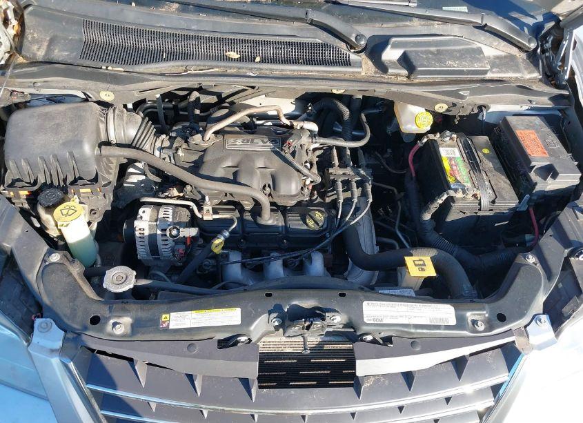 Photo 10 of 2010 Chrysler Town & COUNTRY TOURING (VIN 2A4RR5D13AR494546)