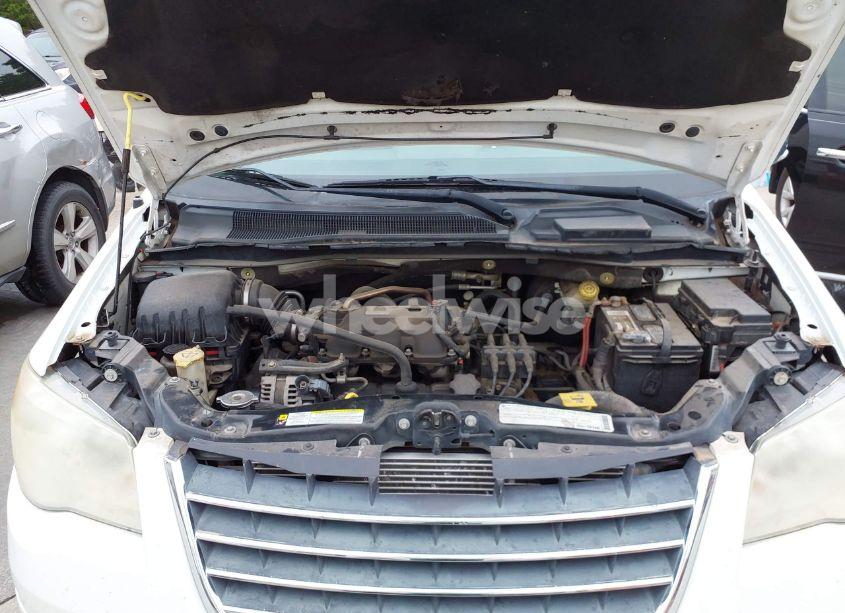 Photo 10 of 2010 Chrysler Town & COUNTRY TOURING (VIN 2A4RR5D14AR133746)