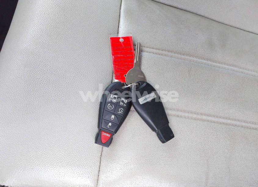 Photo 11 of 2010 Chrysler Town & COUNTRY TOURING (VIN 2A4RR5D14AR133746)