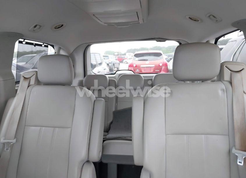 Photo 12 of 2010 Chrysler Town & COUNTRY TOURING (VIN 2A4RR5D14AR133746)