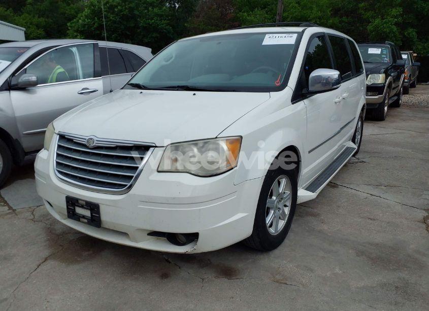 Photo 2 of 2010 Chrysler Town & COUNTRY TOURING (VIN 2A4RR5D14AR133746)