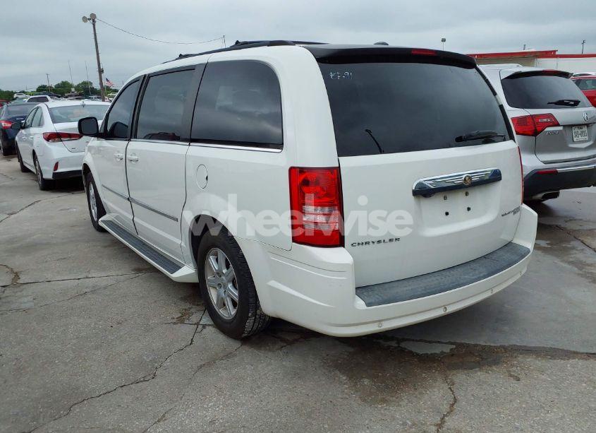 Photo 3 of 2010 Chrysler Town & COUNTRY TOURING (VIN 2A4RR5D14AR133746)