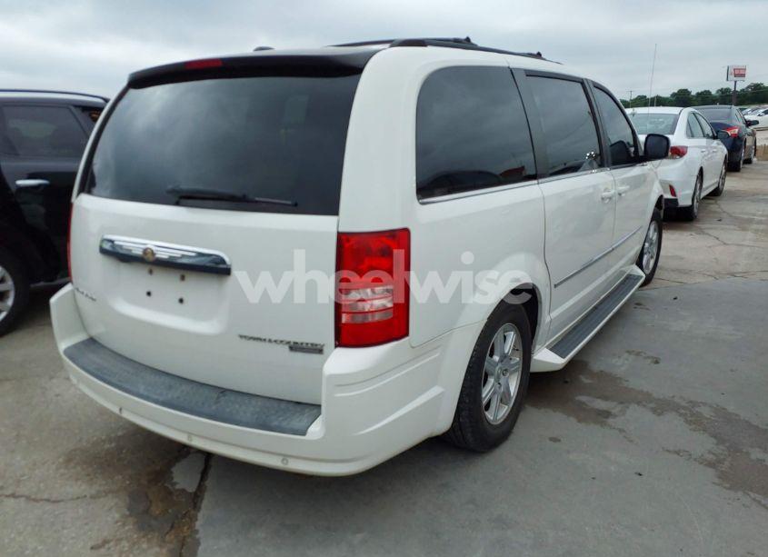 Photo 4 of 2010 Chrysler Town & COUNTRY TOURING (VIN 2A4RR5D14AR133746)