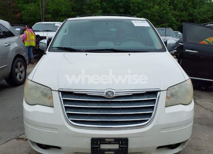 Photo 6 of 2010 Chrysler Town & COUNTRY TOURING (VIN 2A4RR5D14AR133746)
