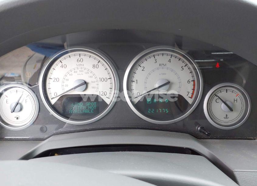 Photo 7 of 2010 Chrysler Town & COUNTRY TOURING (VIN 2A4RR5D14AR133746)