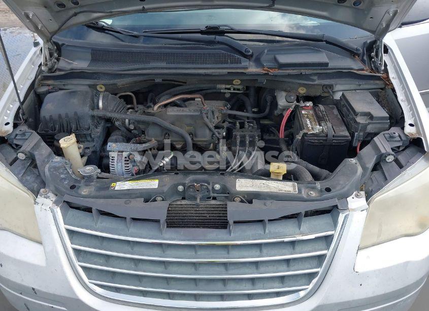 Photo 10 of 2010 Chrysler Town & COUNTRY TOURING (VIN 2A4RR5D14AR214553)