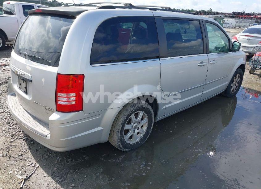 Photo 4 of 2010 Chrysler Town & COUNTRY TOURING (VIN 2A4RR5D14AR214553)