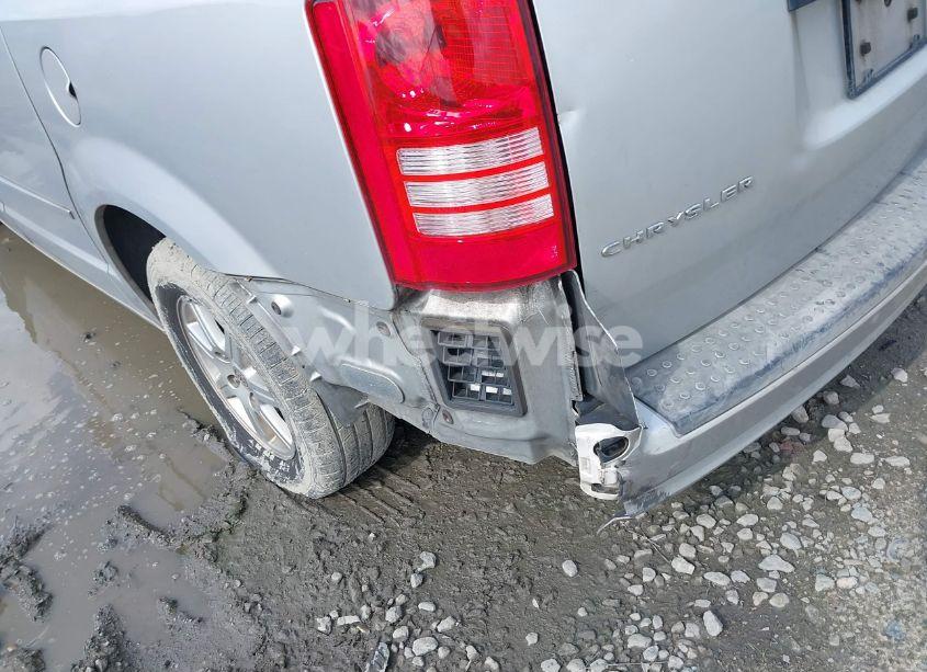 Photo 6 of 2010 Chrysler Town & COUNTRY TOURING (VIN 2A4RR5D14AR214553)