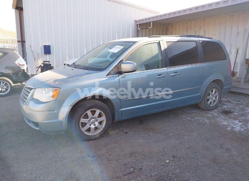 Photo 2 of 2010 Chrysler Town & COUNTRY TOURING (VIN 2A4RR5D14AR233541)