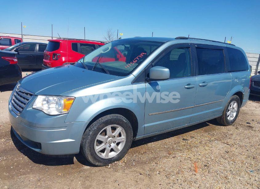 Photo 2 of 2010 Chrysler Town & COUNTRY TOURING (VIN 2A4RR5D14AR279838)