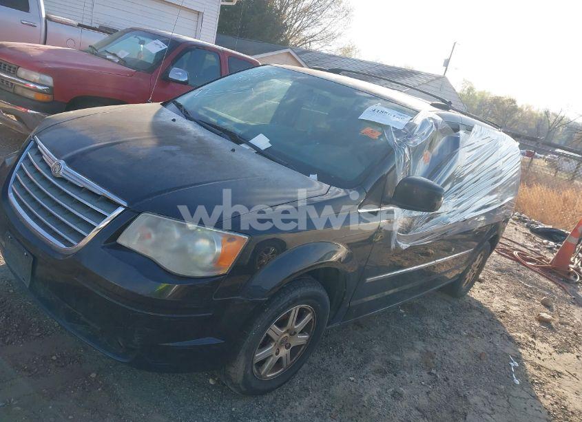 Photo 2 of 2010 Chrysler Town & COUNTRY TOURING (VIN 2A4RR5D14AR315480)