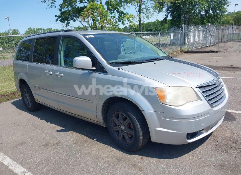 2010 Chrysler Town & COUNTRY TOURING (VIN 2A4RR5D14AR319240) main photo