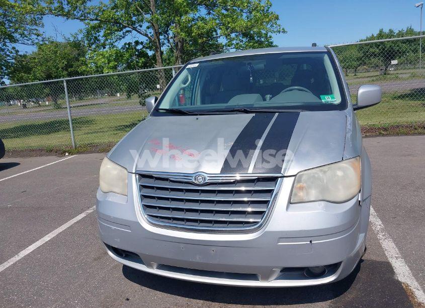 Photo 11 of 2010 Chrysler Town & COUNTRY TOURING (VIN 2A4RR5D14AR319240)