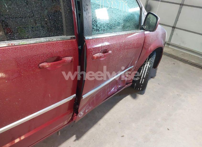 Photo 17 of 2010 Chrysler Town & COUNTRY TOURING (VIN 2A4RR5D14AR358247)