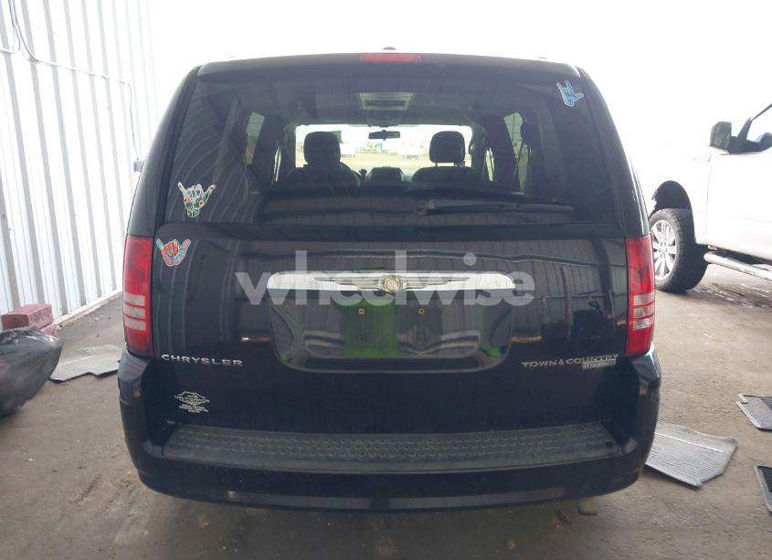 Photo 16 of 2010 Chrysler Town & COUNTRY TOURING (VIN 2A4RR5D14AR399400)