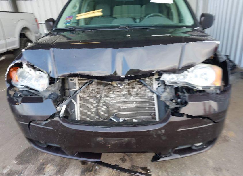 Photo 6 of 2010 Chrysler Town & COUNTRY TOURING (VIN 2A4RR5D14AR399400)