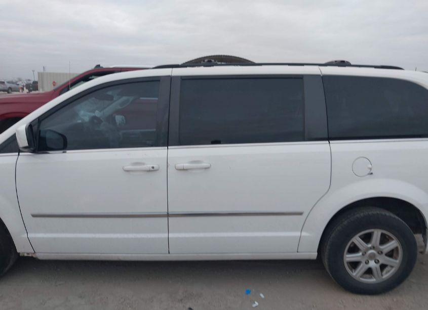 Photo 15 of 2010 Chrysler Town & COUNTRY TOURING (VIN 2A4RR5D14AR421413)