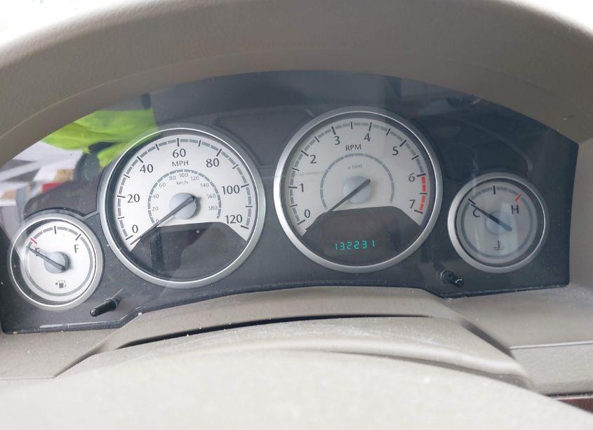 Photo 7 of 2010 Chrysler Town & COUNTRY TOURING (VIN 2A4RR5D15AR104790)