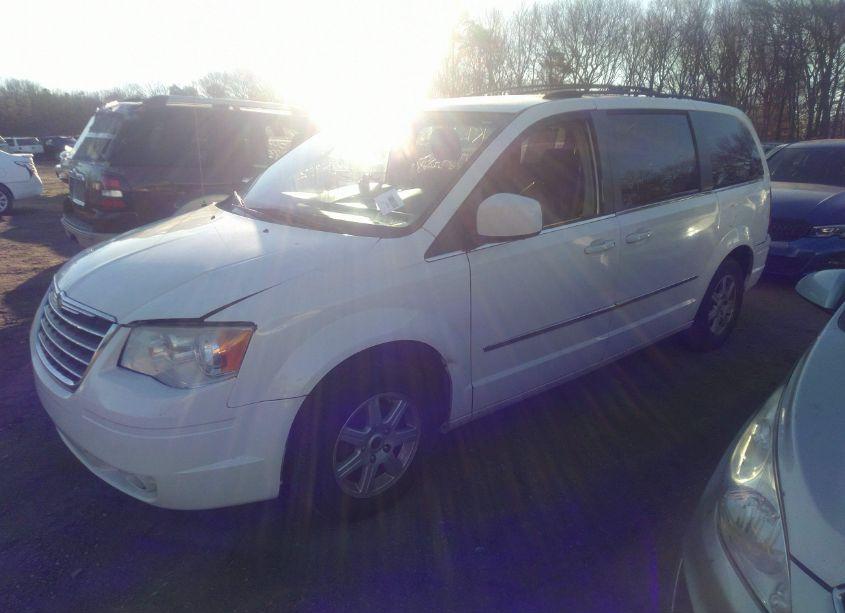 Photo 2 of 2010 Chrysler Town & COUNTRY TOURING (VIN 2A4RR5D15AR126708)