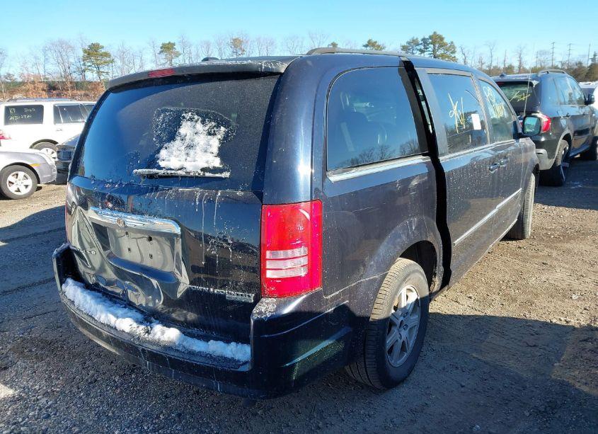 Photo 4 of 2010 Chrysler Town & COUNTRY TOURING (VIN 2A4RR5D15AR162768)