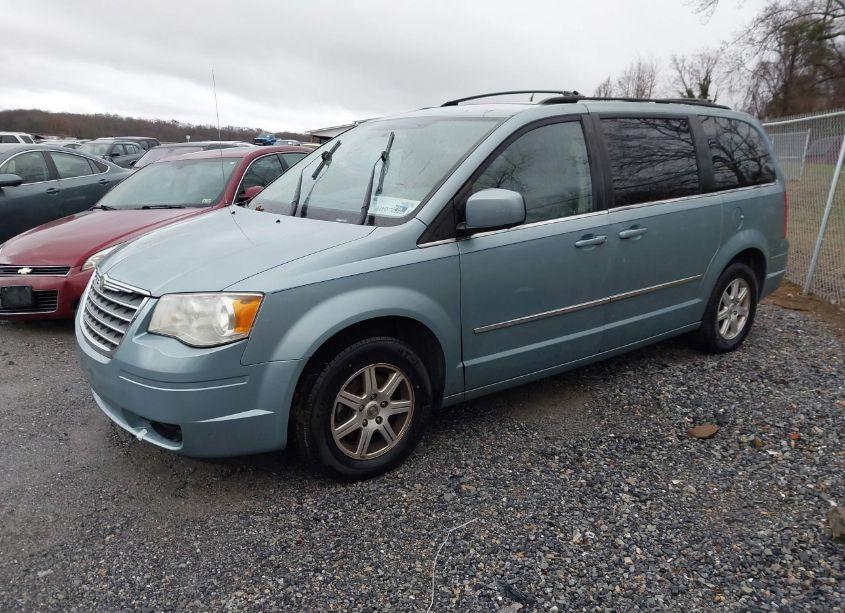 Photo 2 of 2010 Chrysler Town & COUNTRY TOURING (VIN 2A4RR5D15AR188903)