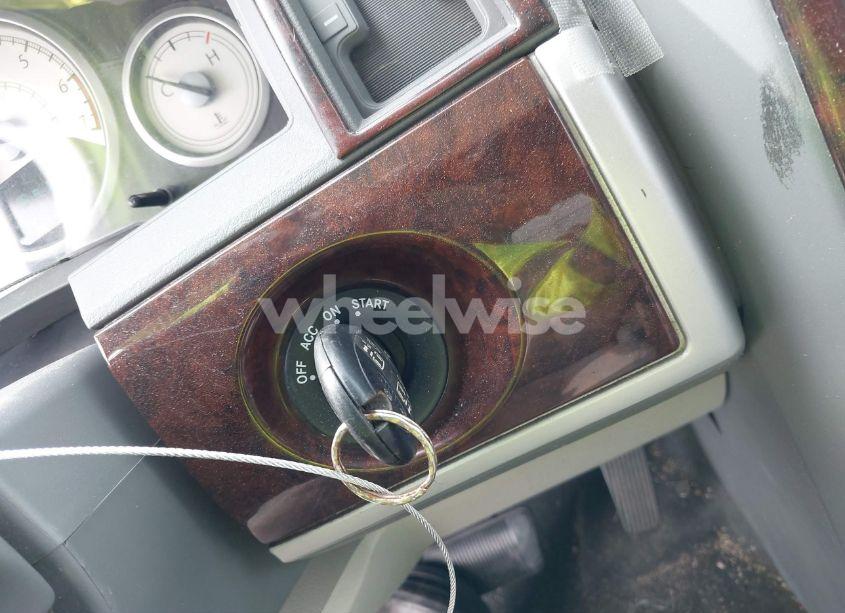 Photo 11 of 2010 Chrysler Town & COUNTRY TOURING (VIN 2A4RR5D15AR217588)