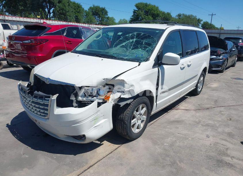 Photo 2 of 2010 Chrysler Town & COUNTRY TOURING (VIN 2A4RR5D15AR229109)