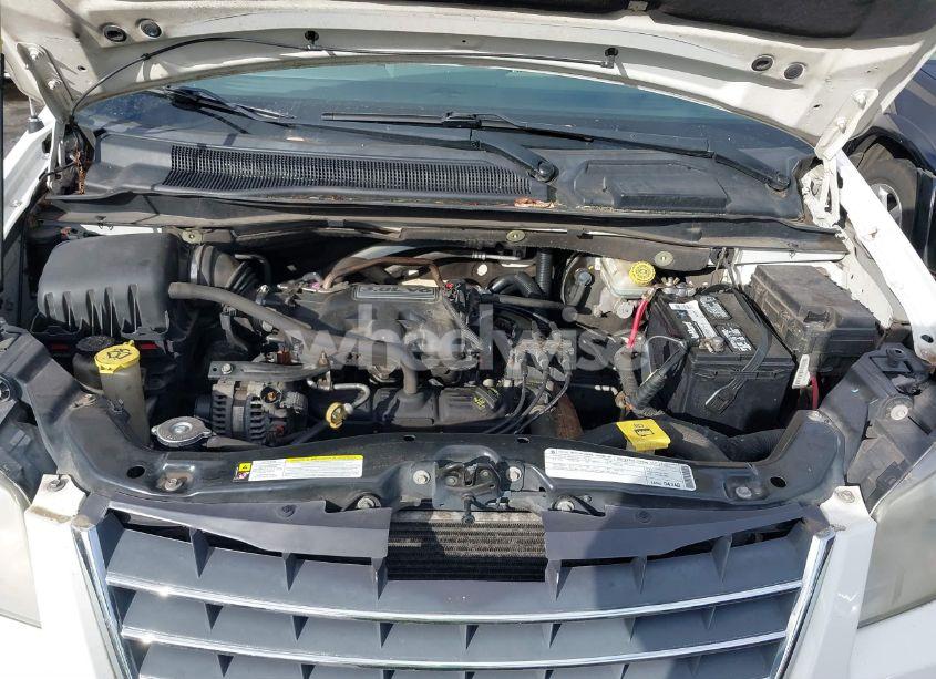Photo 10 of 2010 Chrysler Town & COUNTRY TOURING (VIN 2A4RR5D15AR324107)