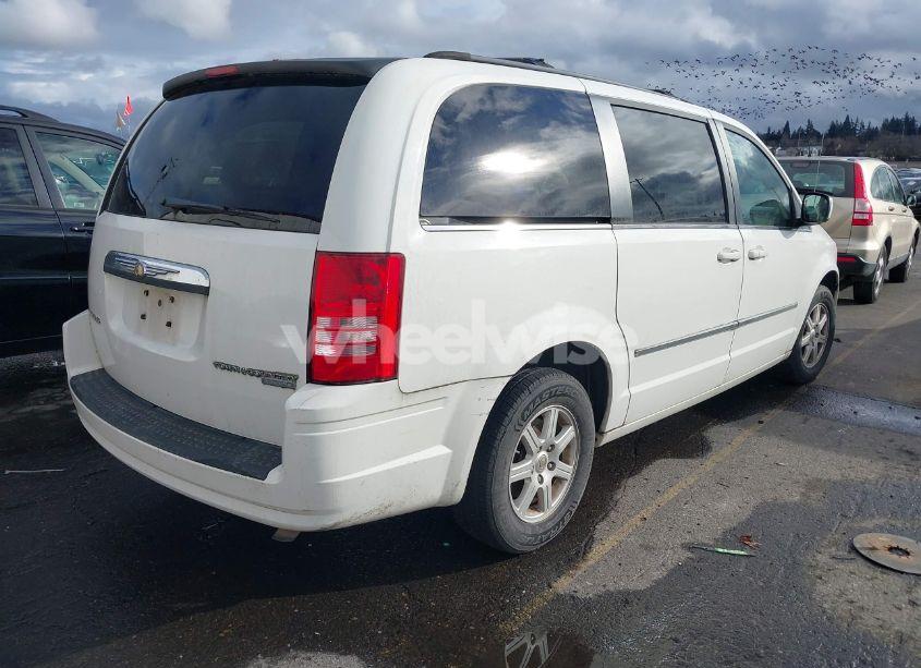 Photo 4 of 2010 Chrysler Town & COUNTRY TOURING (VIN 2A4RR5D15AR324107)