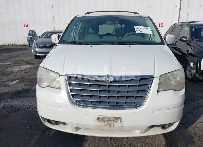 Photo 6 of 2010 Chrysler Town & COUNTRY TOURING (VIN 2A4RR5D15AR324107)