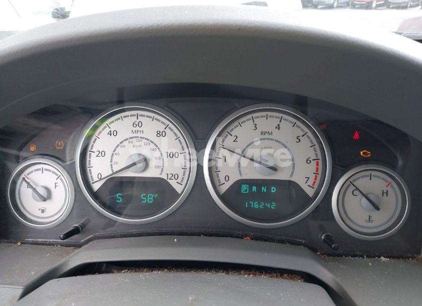 Photo 7 of 2010 Chrysler Town & COUNTRY TOURING (VIN 2A4RR5D15AR324107)