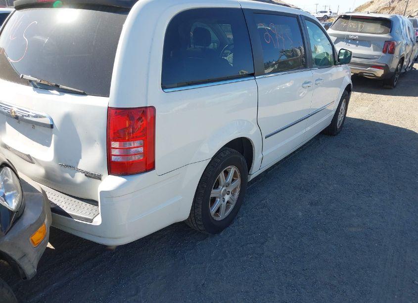 Photo 4 of 2010 Chrysler Town & COUNTRY TOURING (VIN 2A4RR5D15AR463444)