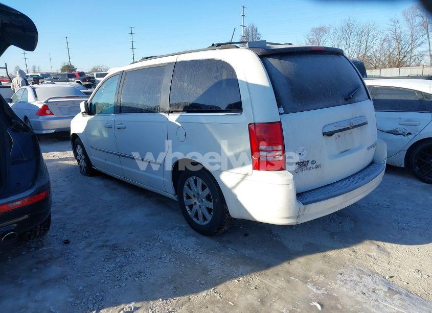 Photo 3 of 2010 Chrysler Town & COUNTRY TOURING (VIN 2A4RR5D16AR142951)