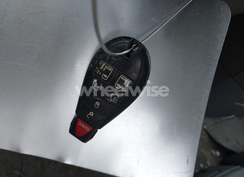 Photo 11 of 2010 Chrysler Town & COUNTRY TOURING (VIN 2A4RR5D16AR162729)