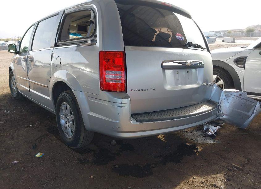 Photo 3 of 2010 Chrysler Town & COUNTRY TOURING (VIN 2A4RR5D16AR285043)