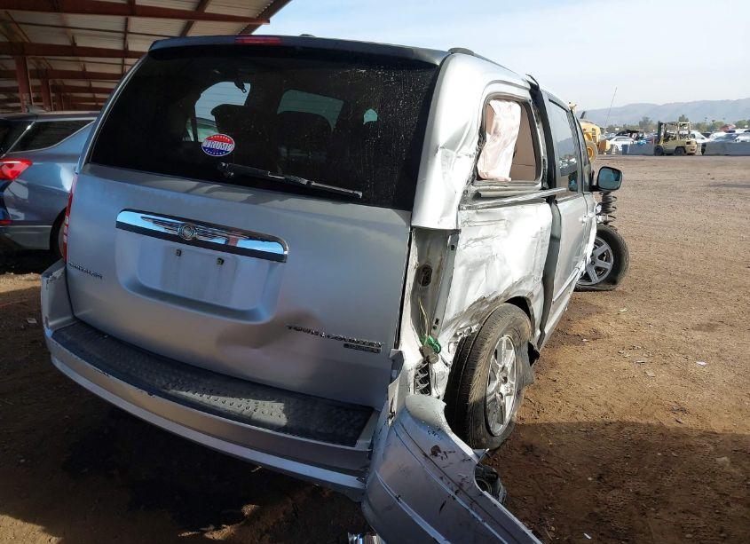 Photo 4 of 2010 Chrysler Town & COUNTRY TOURING (VIN 2A4RR5D16AR285043)