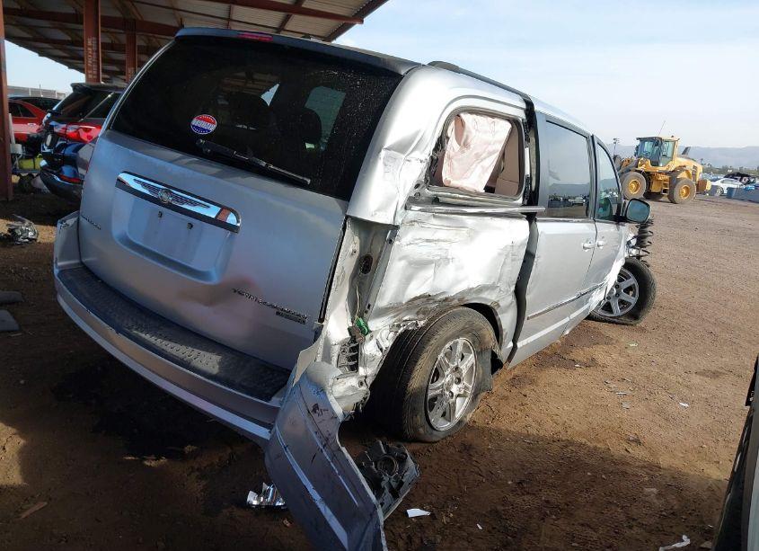 Photo 6 of 2010 Chrysler Town & COUNTRY TOURING (VIN 2A4RR5D16AR285043)