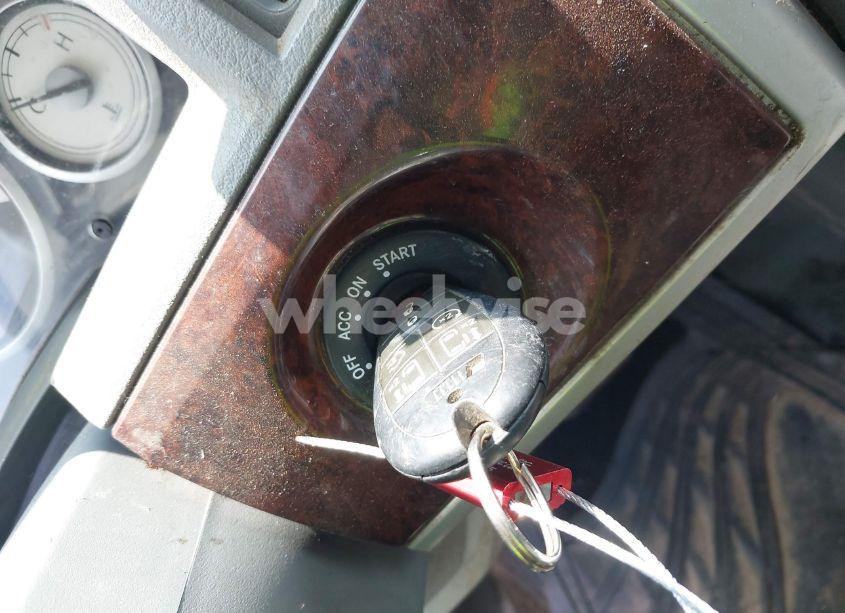 Photo 11 of 2010 Chrysler Town & COUNTRY TOURING (VIN 2A4RR5D17AR109036)