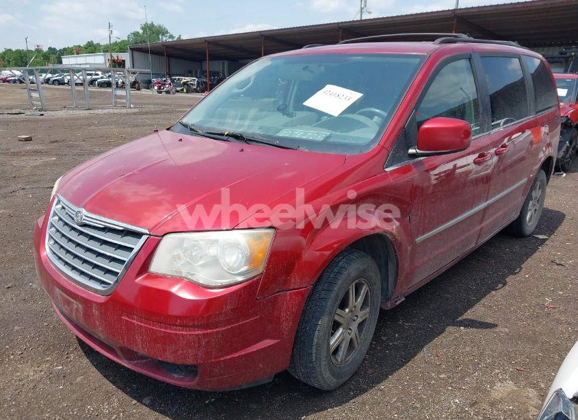 Photo 2 of 2010 Chrysler Town & COUNTRY TOURING (VIN 2A4RR5D17AR109036)