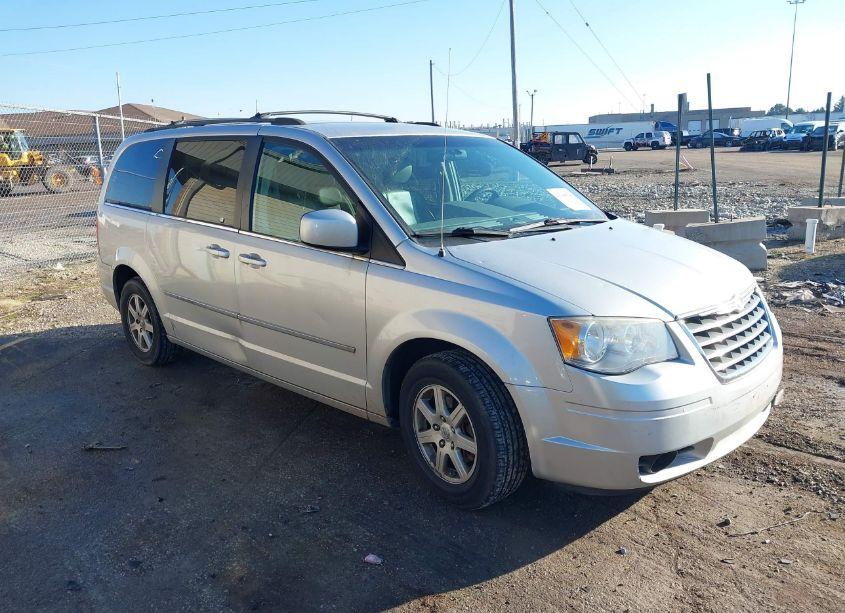 2010 Chrysler Town & COUNTRY TOURING (VIN 2A4RR5D17AR119369) main photo