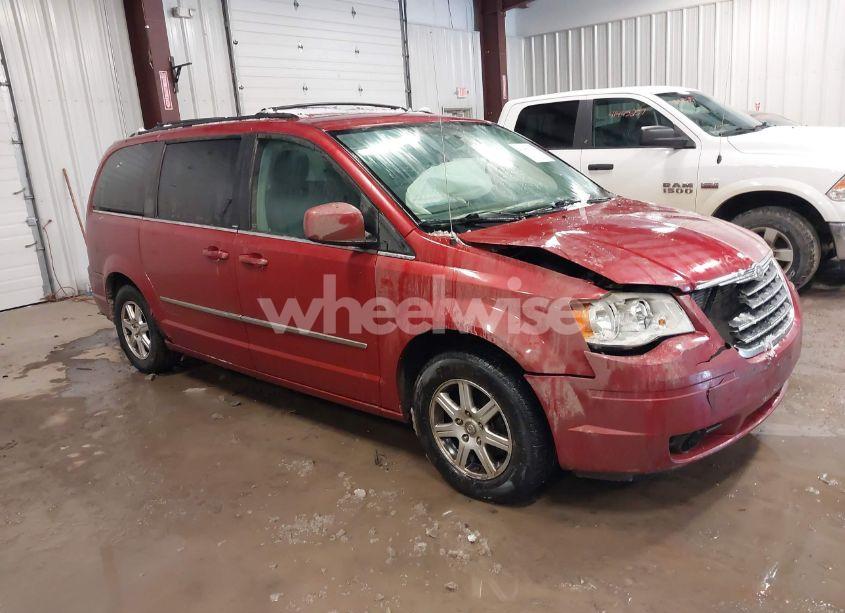 2010 Chrysler Town & COUNTRY TOURING (VIN 2A4RR5D17AR130114) main photo