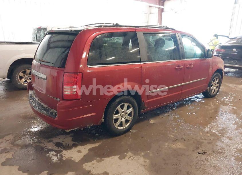 Photo 4 of 2010 Chrysler Town & COUNTRY TOURING (VIN 2A4RR5D17AR130114)