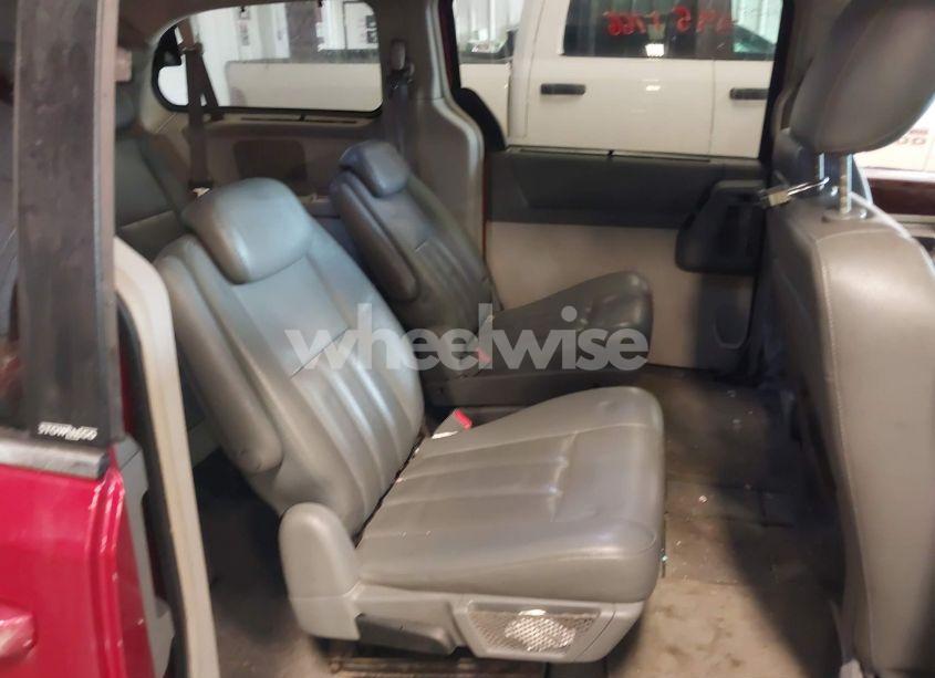 Photo 8 of 2010 Chrysler Town & COUNTRY TOURING (VIN 2A4RR5D17AR130114)